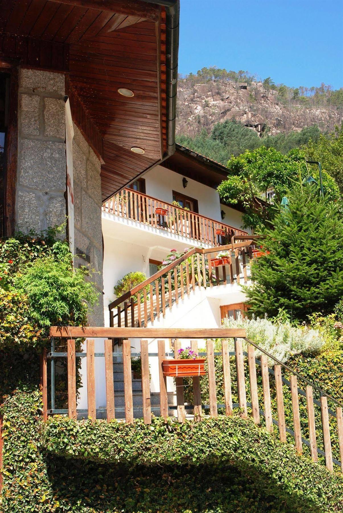 Hotel Carvalho Araujo Geres Exterior foto